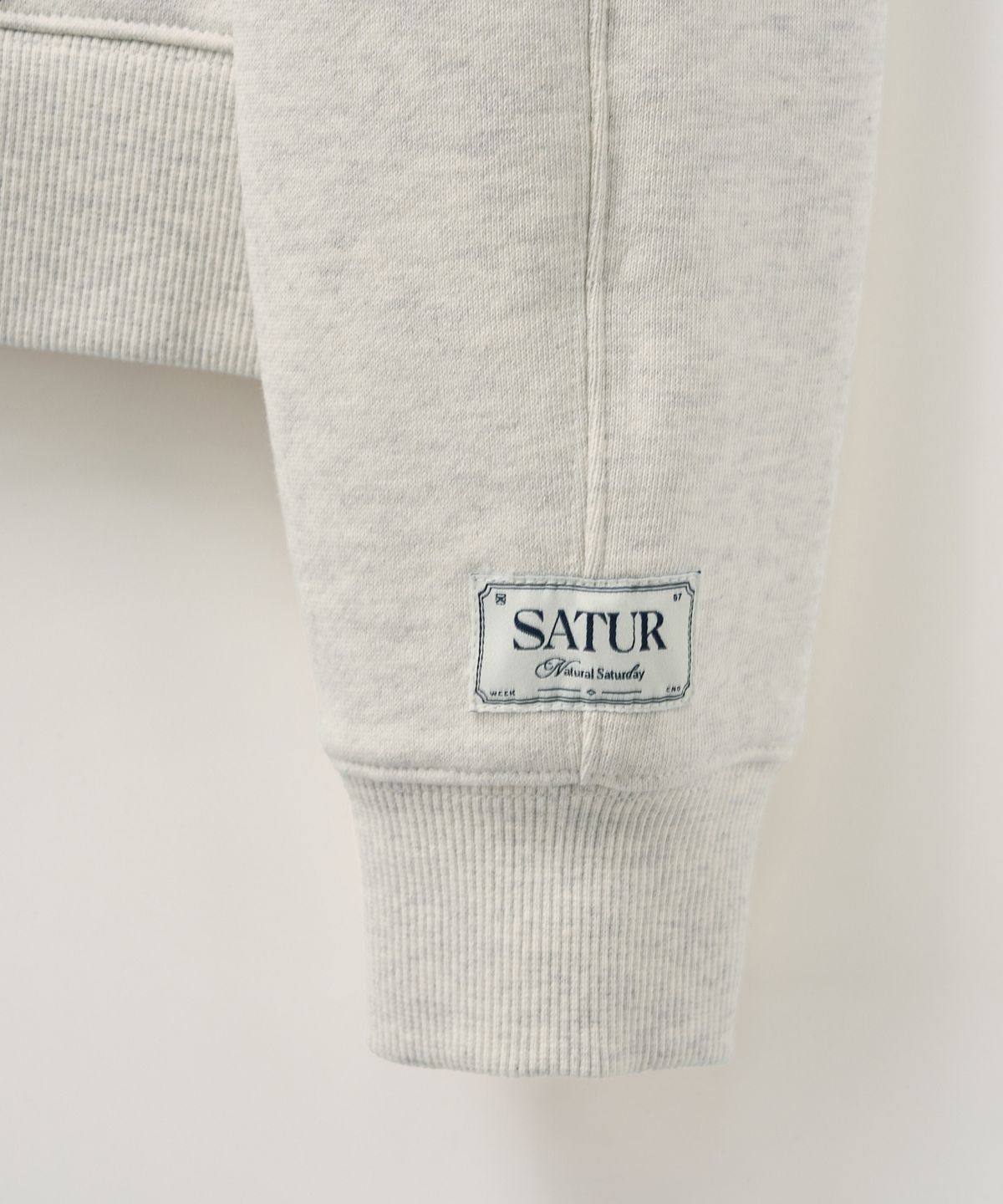 세터(SATUR) (W) 클래식 로고 크롭 스웨트셔츠 멜란지 아이보리