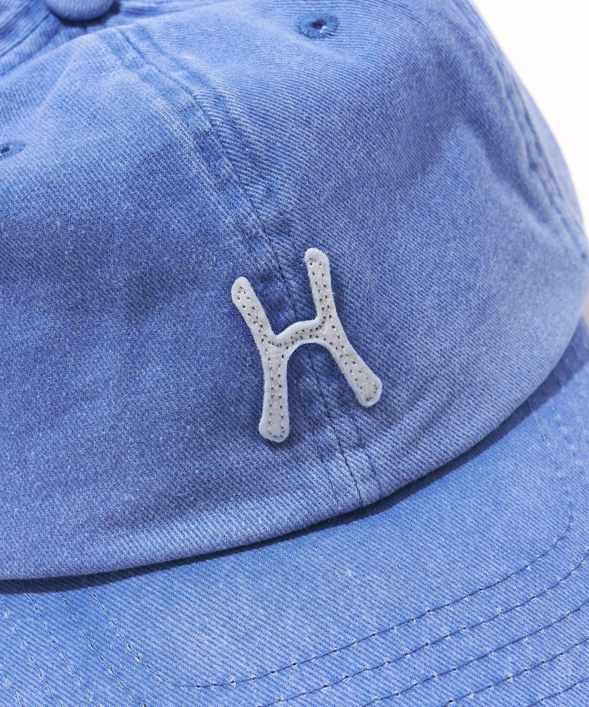헬로 선라이즈(HELLO SUNRISE) H Logo Cotton Ball Cap_Blue