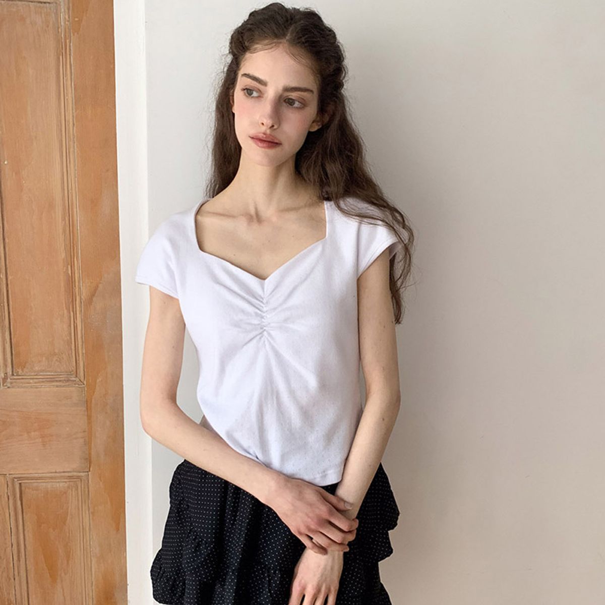 리리수(LILISU) Nova Tshirts / White