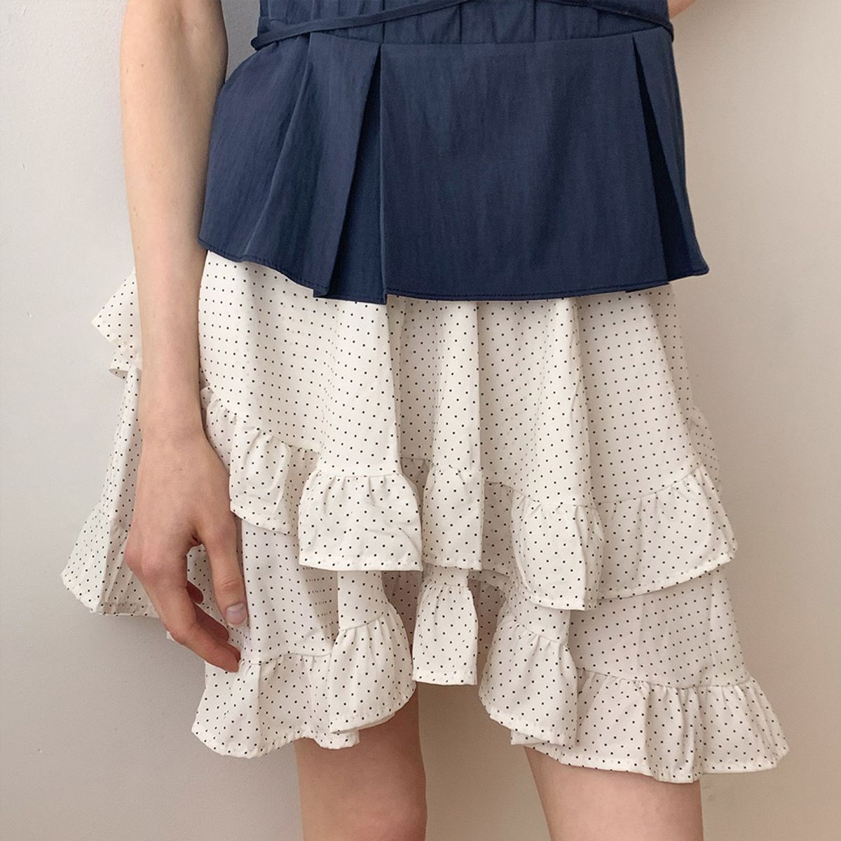 리리수(LILISU) Dot Romi Skirt / Ivory