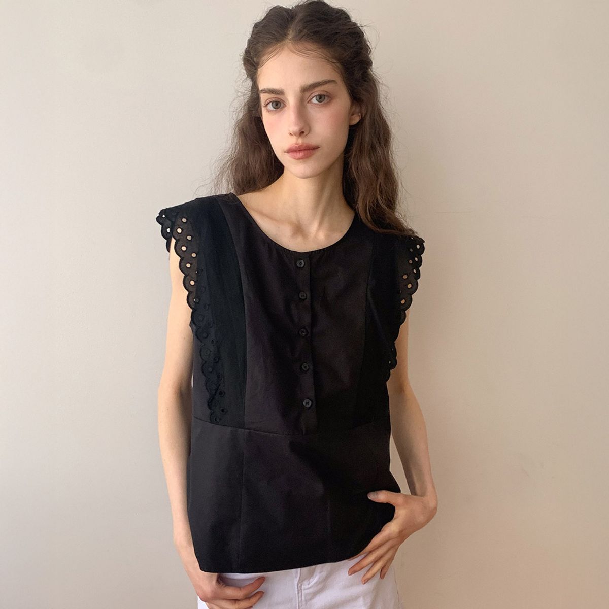 리리수(LILISU) Mane Blouse / Black
