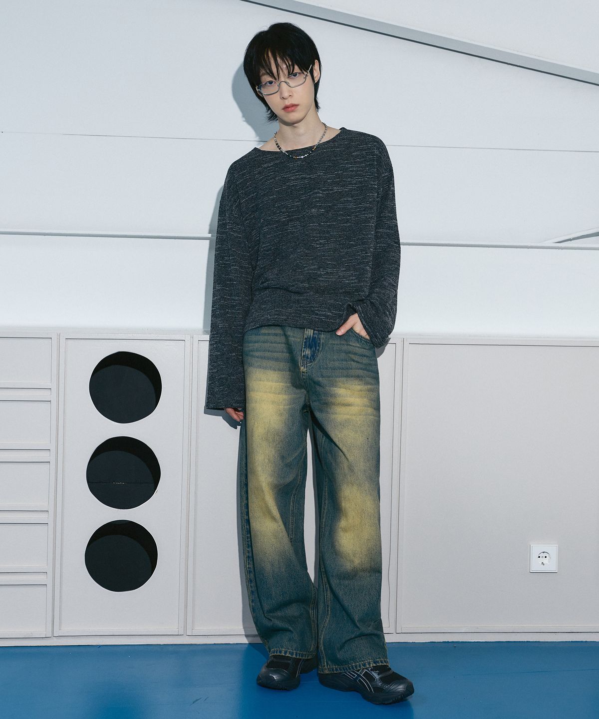 엘엑스티(LXT) 소프트 크롭 니트 롱슬리브 [차콜]