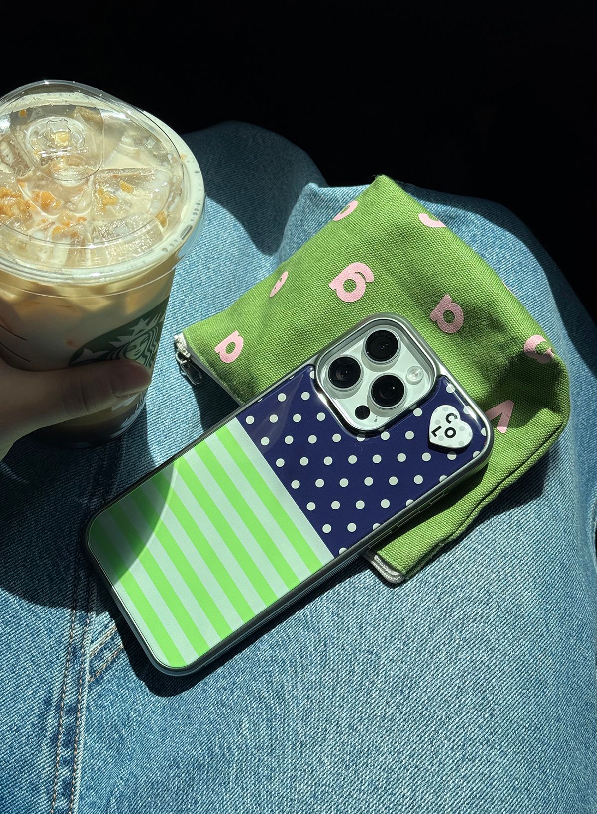 꼴라주바캉스(COLLAGEVACANCE) Dot Stripe Heart Logo Pendant Epoxy Case (폰케이스) - 2type
