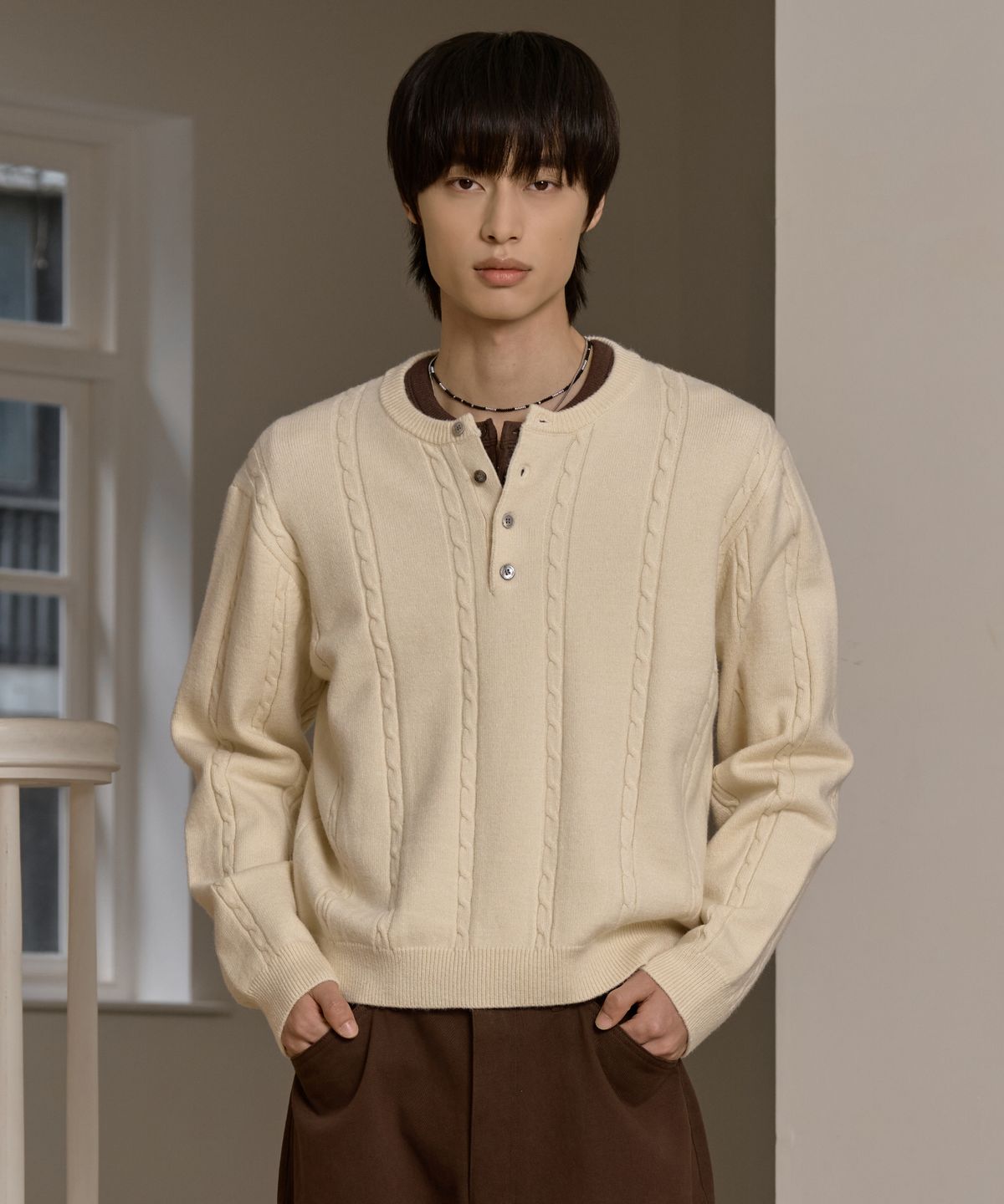 효지(HYOJI) FW 워셔블 케이블 크롭 헨리넥 니트 (8컬러)