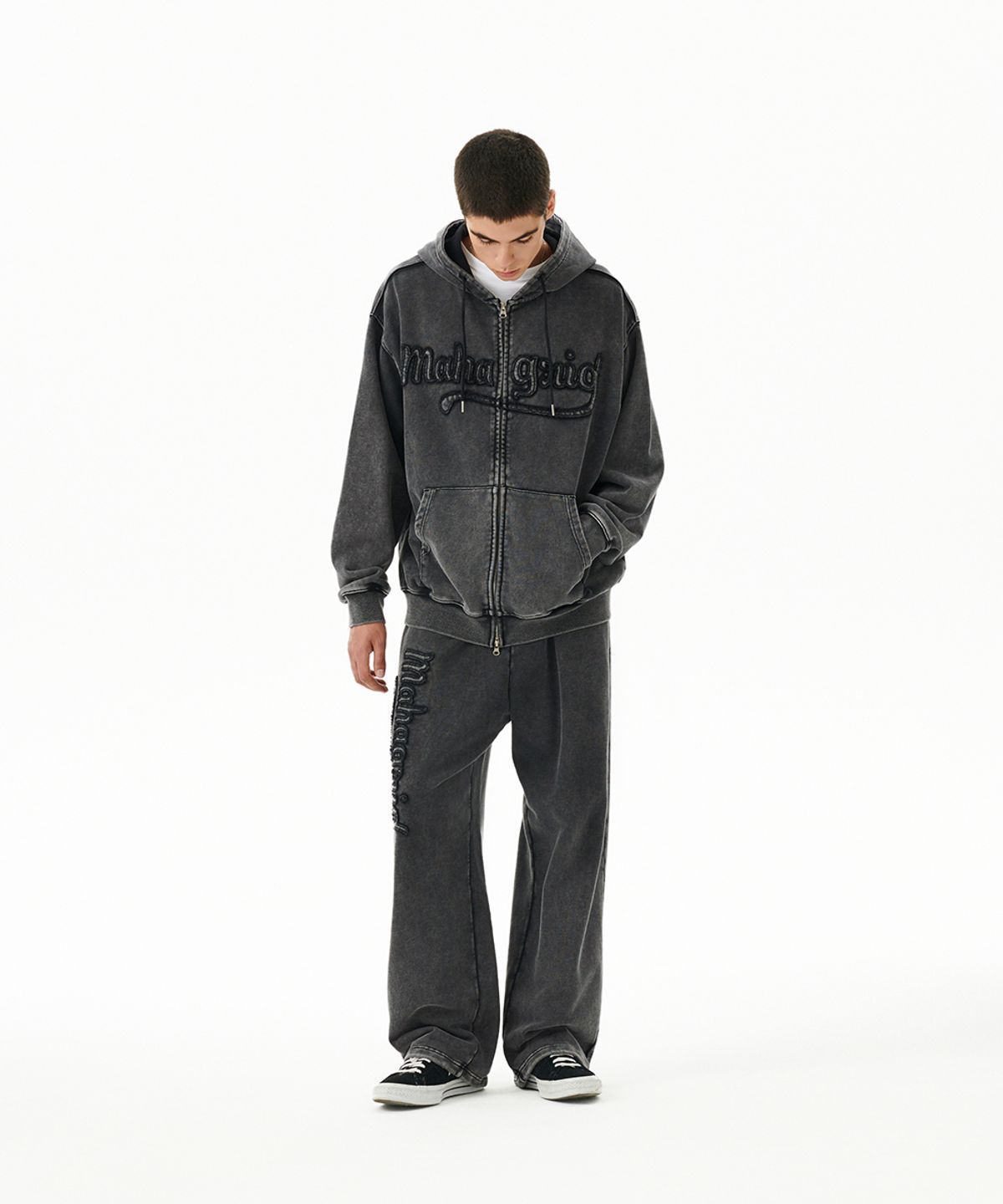 마하그리드(MAHAGRID) WASHED CUT OFF APPLIQUE HOOD ZIP UP BLACK(MG2FFMM496A)
