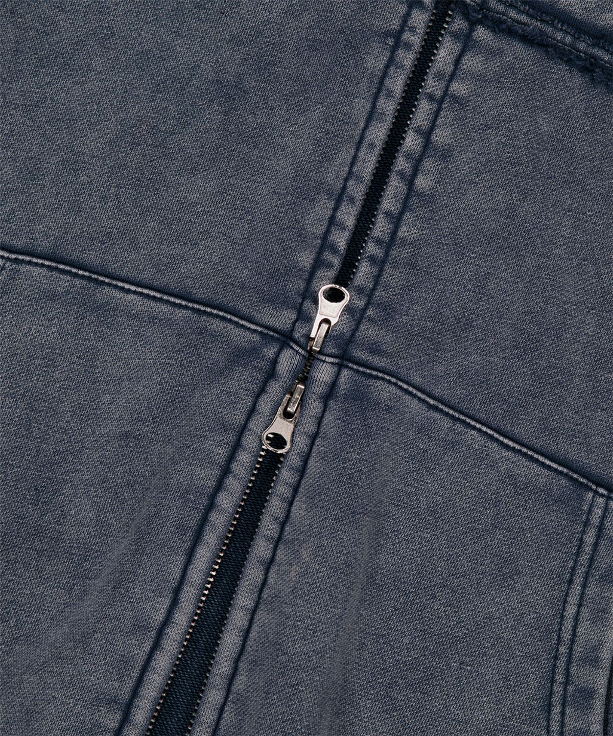 마하그리드(MAHAGRID) WASHED CUT OFF APPLIQUE HOOD ZIP UP NAVY(MG2FFMM496A)