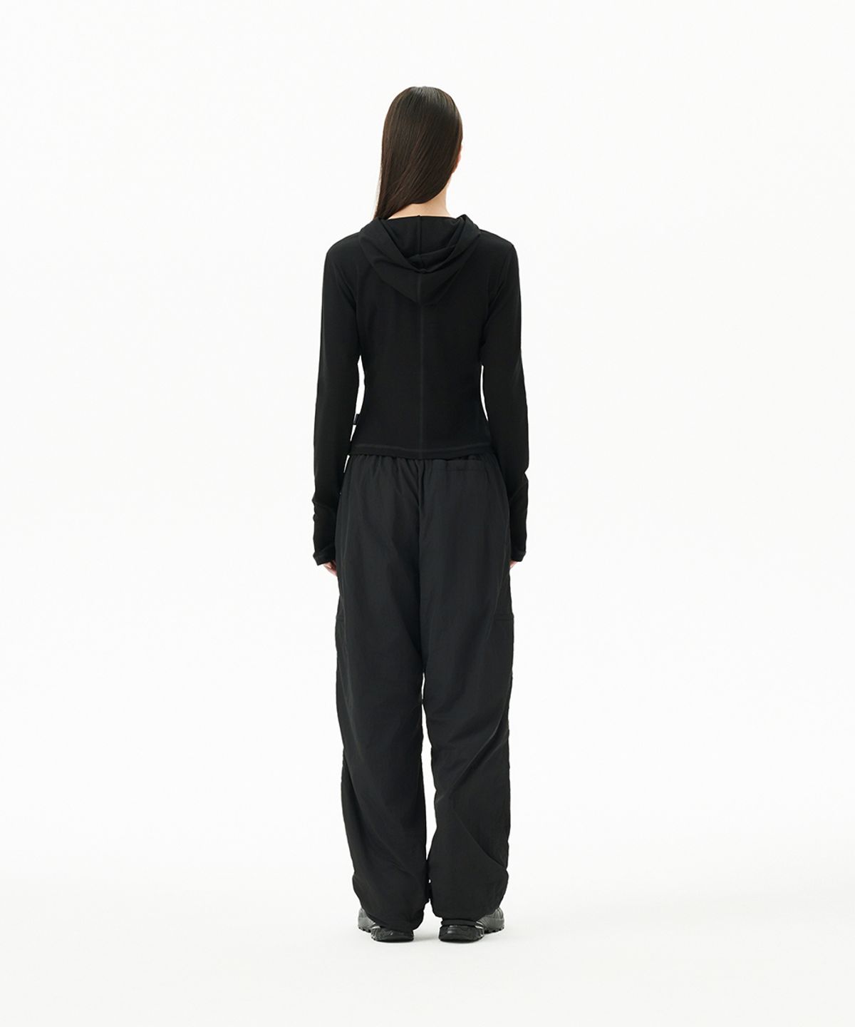 마하그리드(MAHAGRID) CURVED SLIM HOODIE BLACK(MG2FFFM419A)