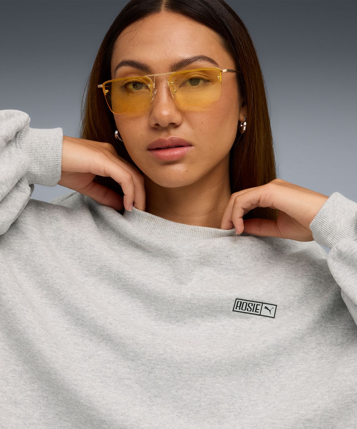 푸마(PUMA) 푸마 x 로제 오버사이즈 크루 TR - 플랫 라이트 그레이 / 633803-10