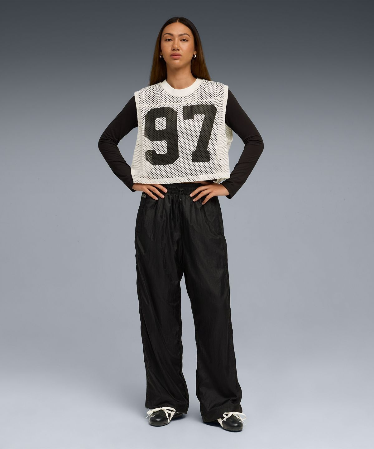 푸마(PUMA) 푸마 x 로제 릴렉스드 메쉬 탑 - 웜 화이트 / 633804-77