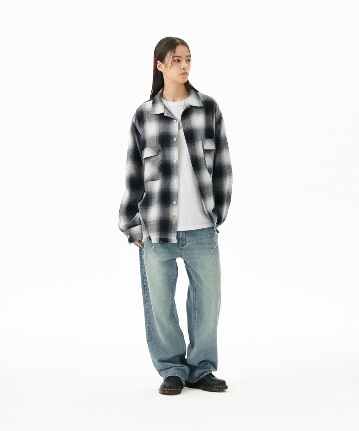 마하그리드(MAHAGRID) EMB SPLATTER DENIM PANT BLUE(MG2FFMD110A)