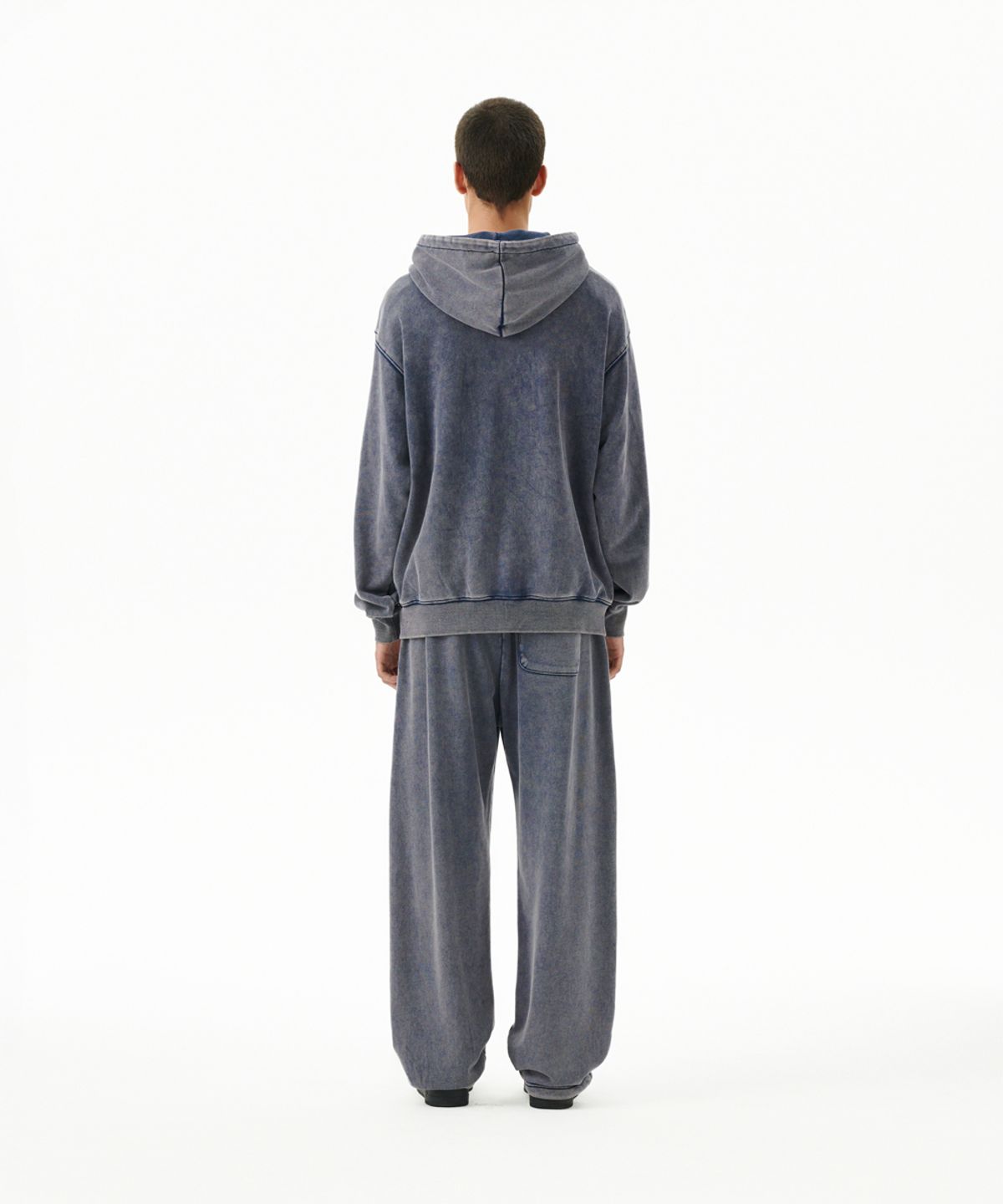 마하그리드(MAHAGRID) WASHED CUT OFF APPLIQUE SWEAT PANT NAVY(MG2FFMPA06A)