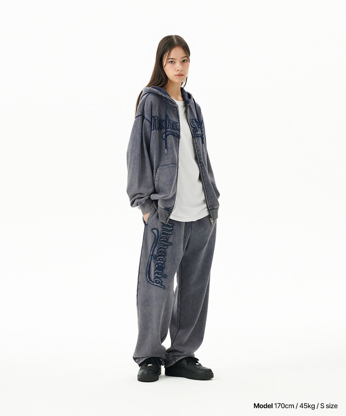 마하그리드(MAHAGRID) WASHED CUT OFF APPLIQUE SWEAT PANT NAVY(MG2FFMPA06A)