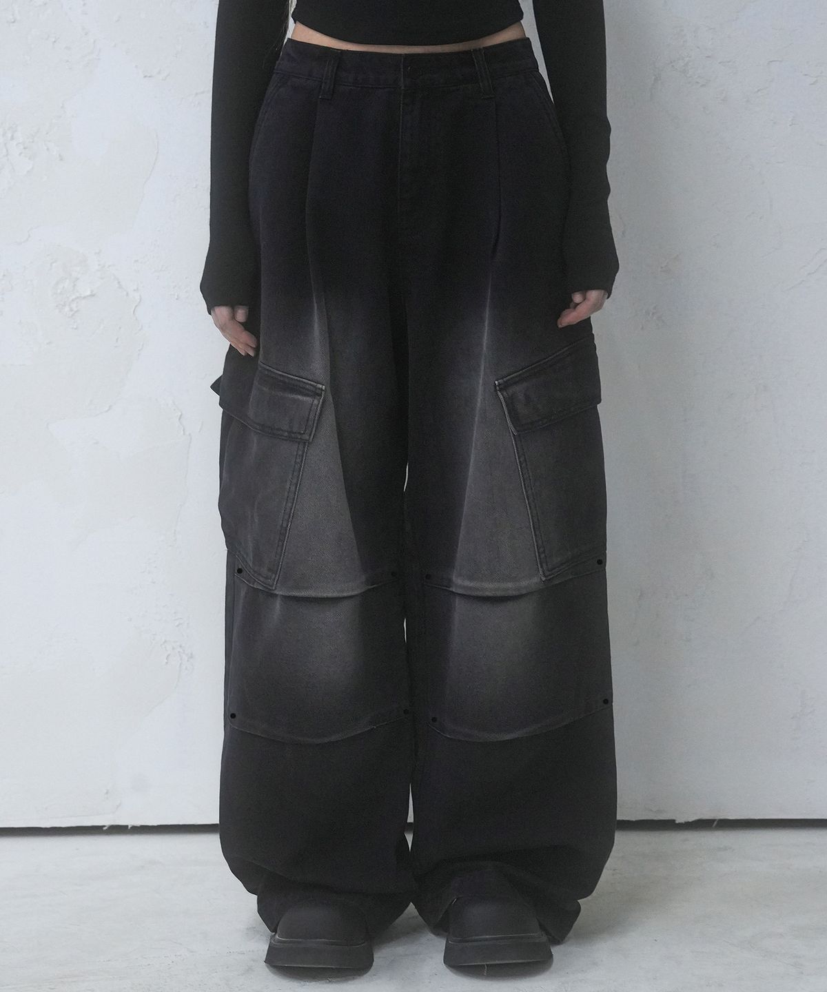 어반드레스(AVANDRESS) Side Big Cargo Pants BLACK CAMO