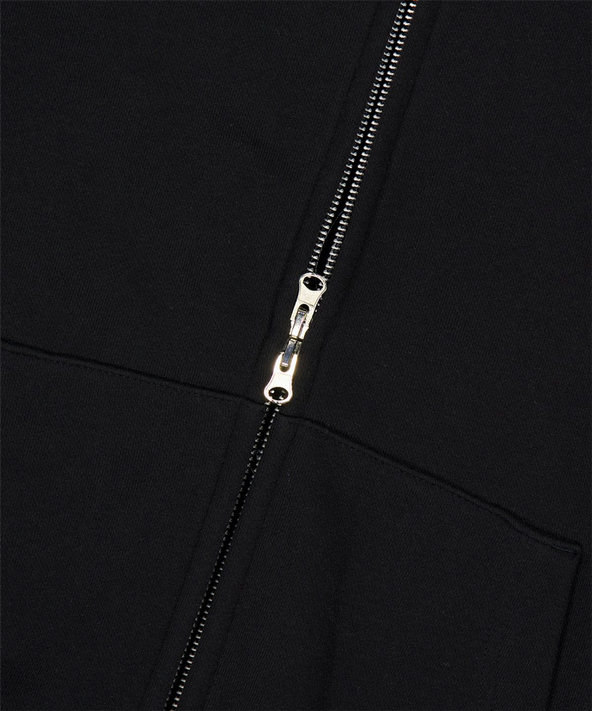 마하그리드(MAHAGRID) PRAY APPLIQUE ZIP UP HOODIE BLACK(MG2FFMM495A)