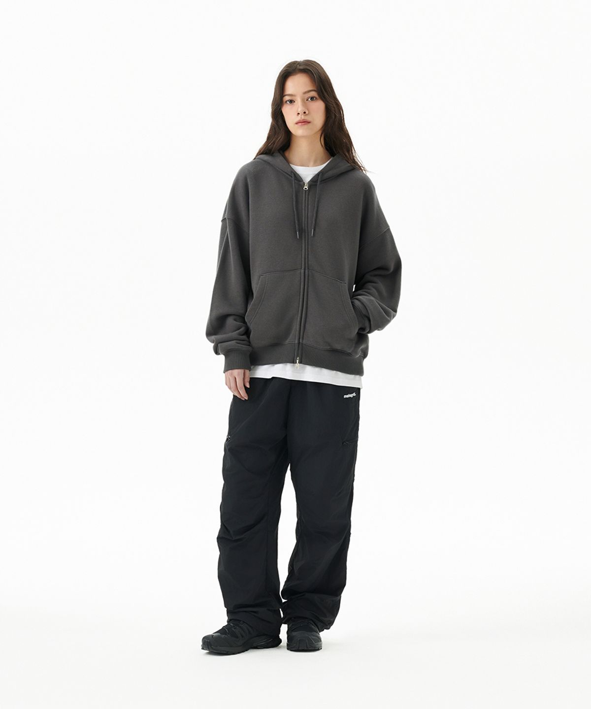 마하그리드(MAHAGRID) PRAY APPLIQUE ZIP UP HOODIE CHARCOAL(MG2FFMM495A)