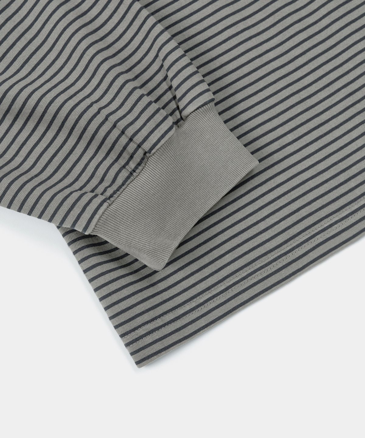 엑스컨테이너(EXCONTAINER) 빈티지 피그먼트 스트라이프 롱 슬리브 (GREY)