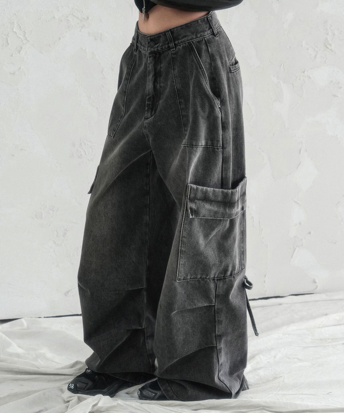 어반드레스(AVANDRESS) Accent Back String Pants CAMO
