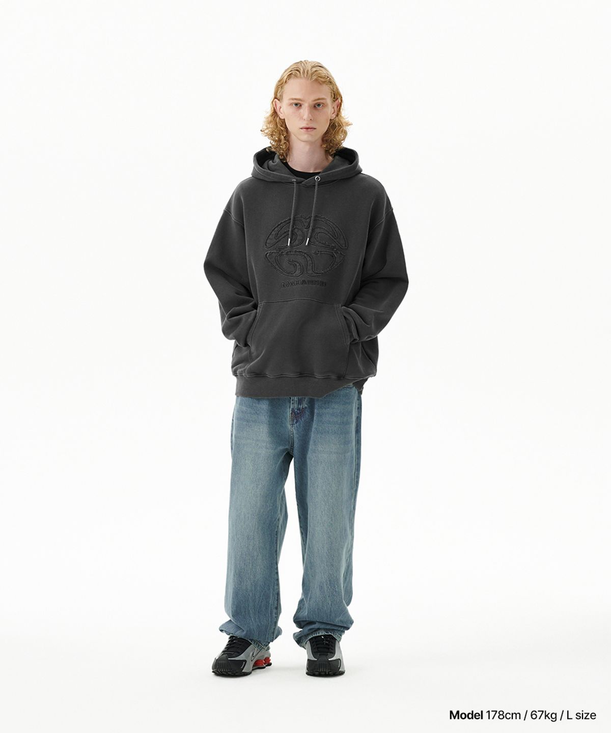 마하그리드(MAHAGRID) PIGMENT ECLIPSE LOGO HOODIE CHARCOAL(MG2FFMM411A)
