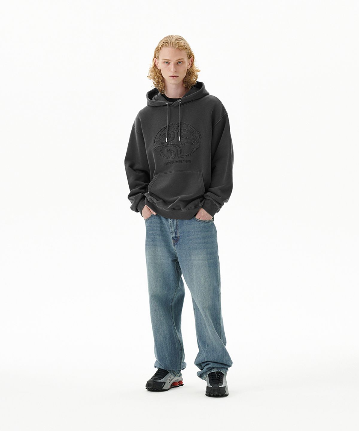 마하그리드(MAHAGRID) PIGMENT ECLIPSE LOGO HOODIE CHARCOAL(MG2FFMM411A)