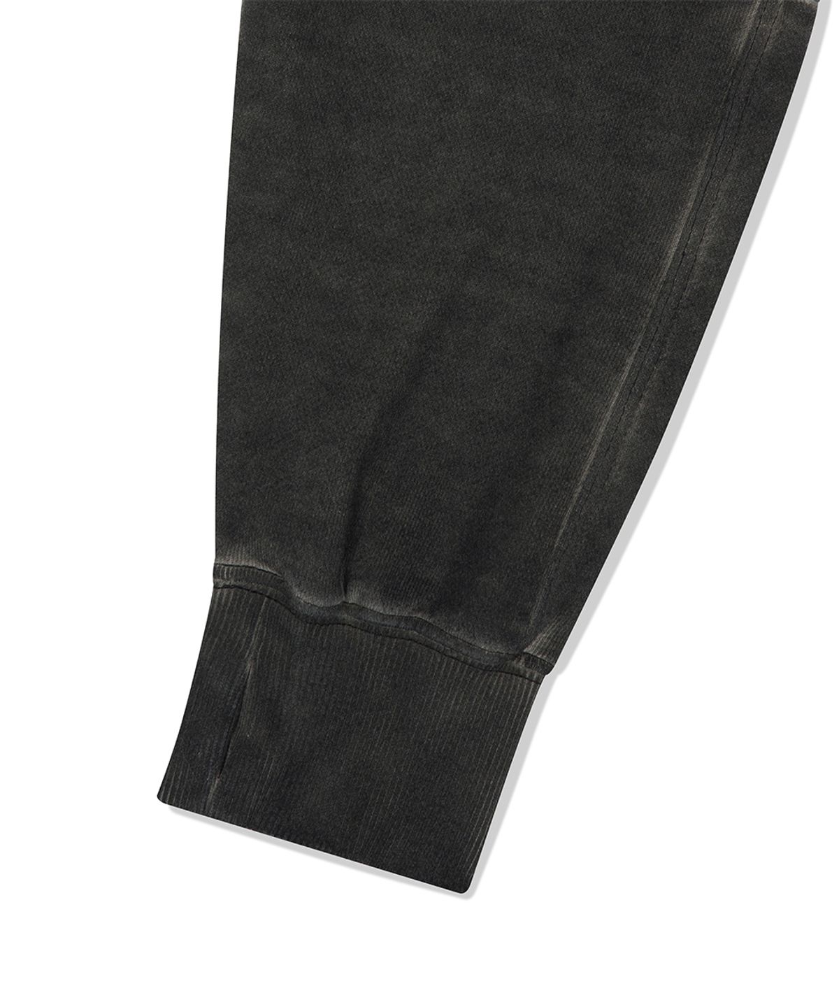 마하그리드(MAHAGRID) DYED CURVED SEAM CROP HOODIE CHARCOAL(MG2FFFM417A)