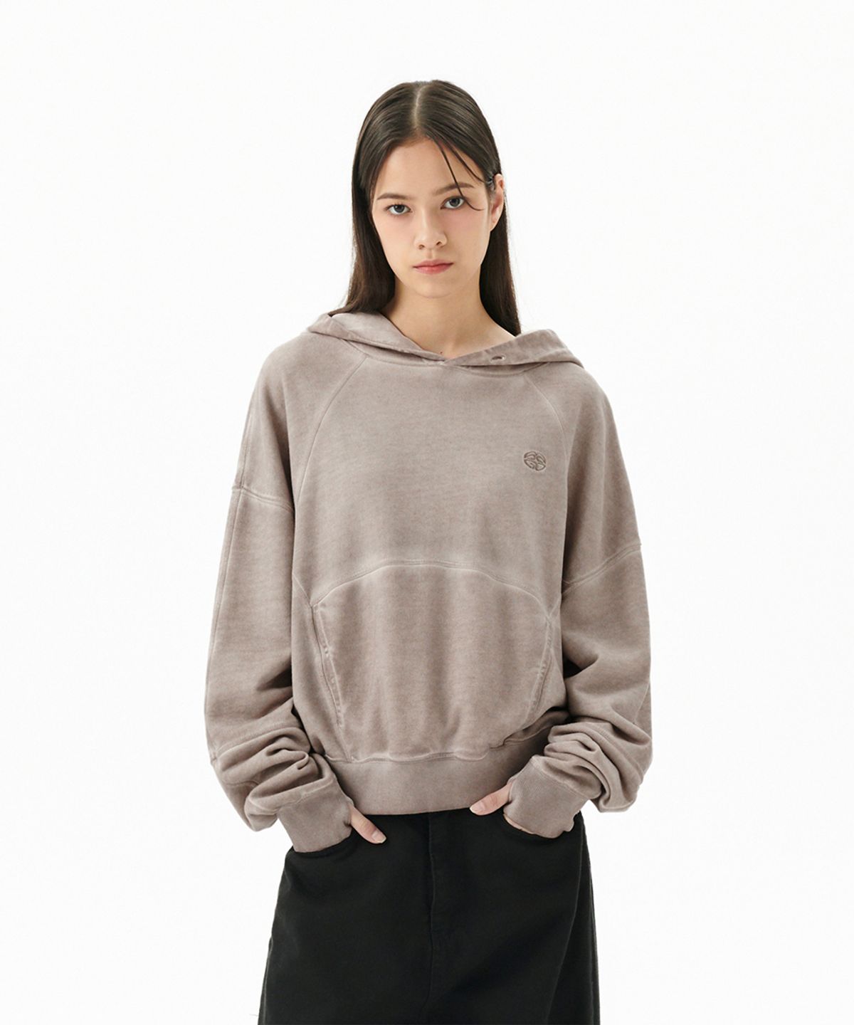 마하그리드(MAHAGRID) DYED CURVED SEAM CROP HOODIE BEIGE(MG2FFFM417A)