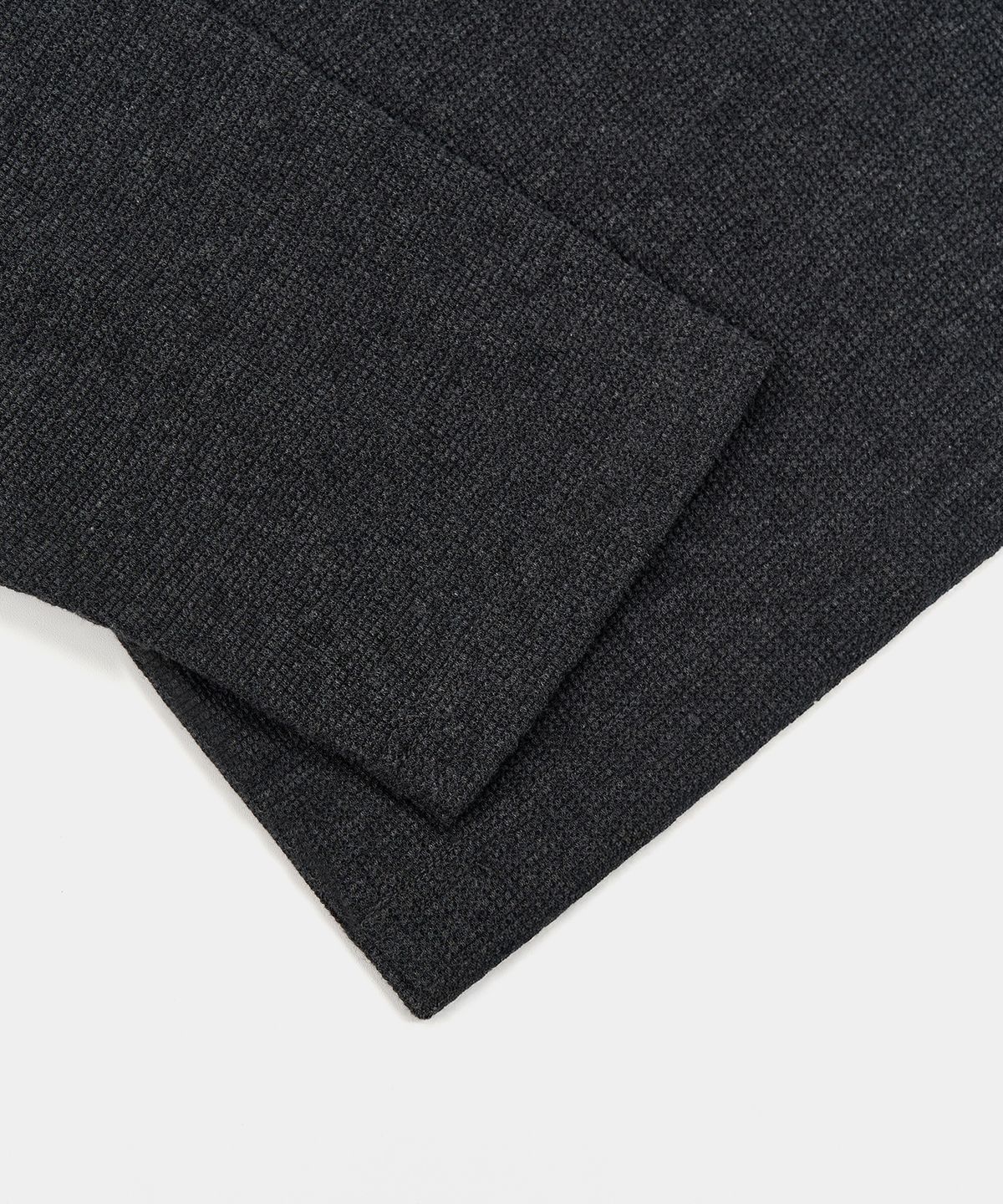 엑스컨테이너(EXCONTAINER) 헨리넥 와플 롱 슬리브 (CHARCOAL)