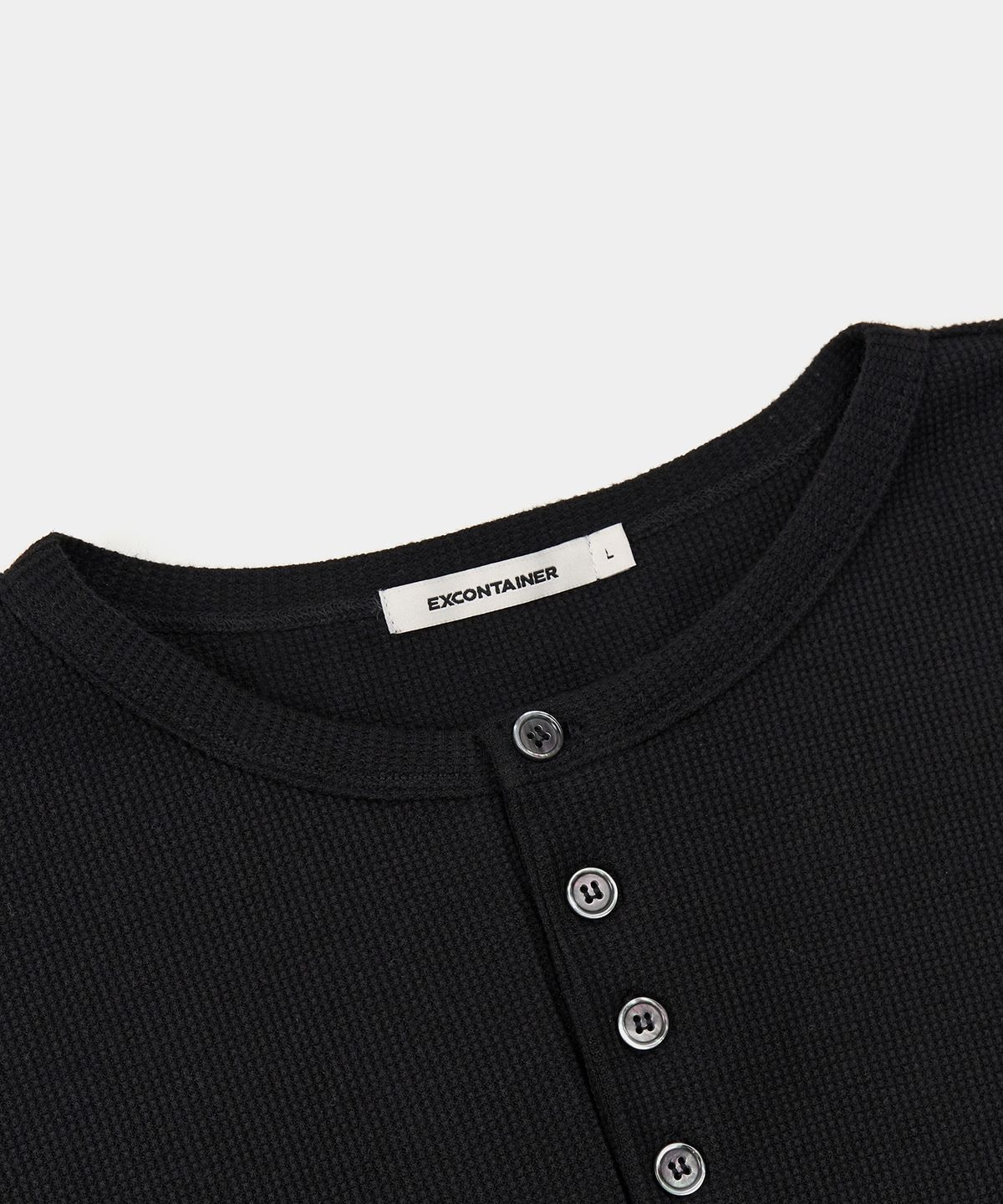 엑스컨테이너(EXCONTAINER) 헨리넥 와플 롱 슬리브 (BLACK)