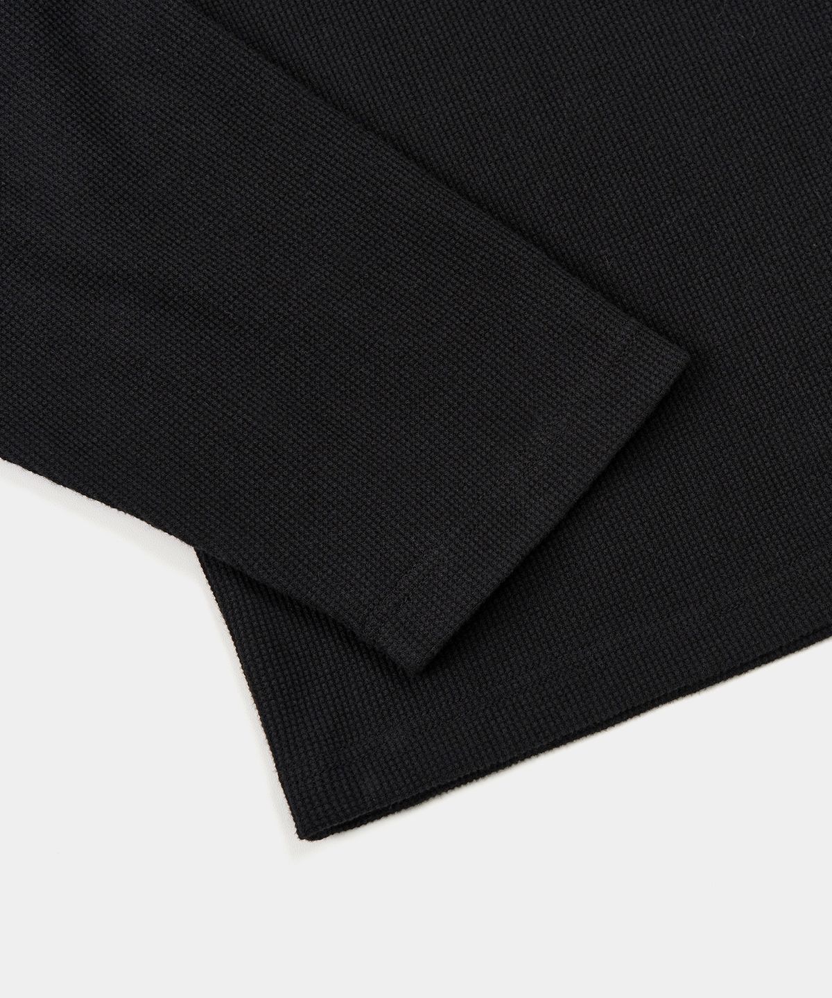 엑스컨테이너(EXCONTAINER) 헨리넥 와플 롱 슬리브 (BLACK)