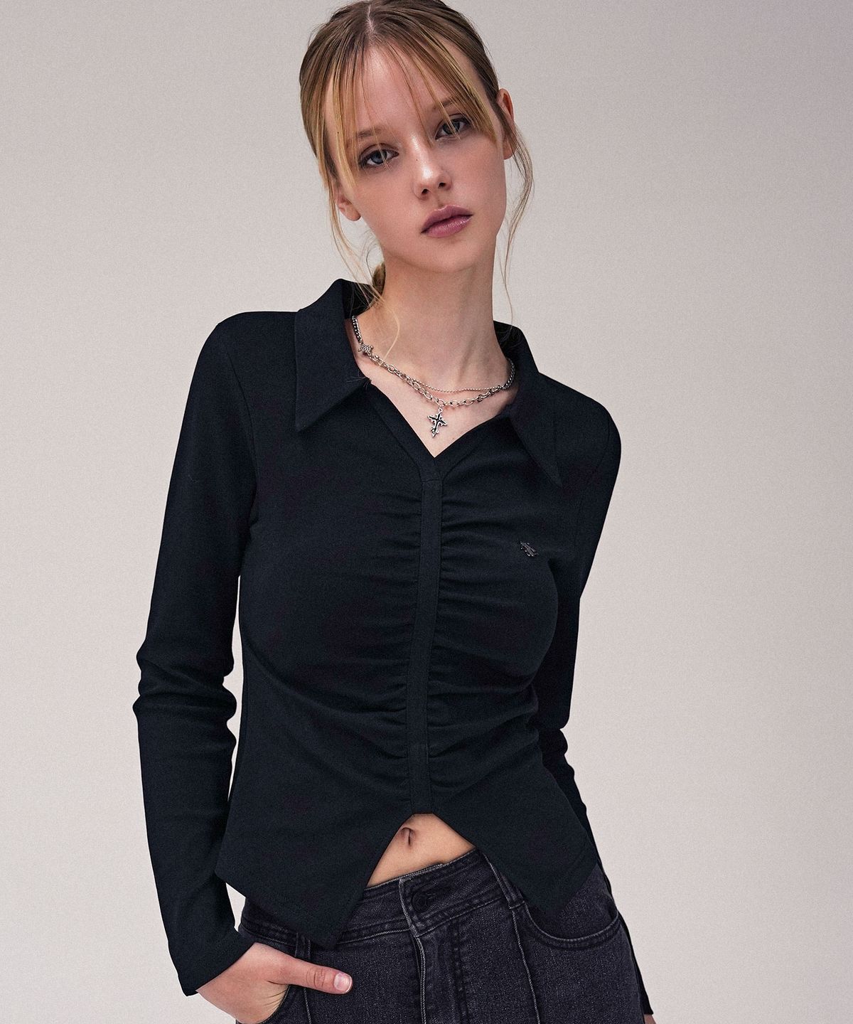 어반드레스(AVANDRESS) V Shirring Collar Long Sleeve_3Colors