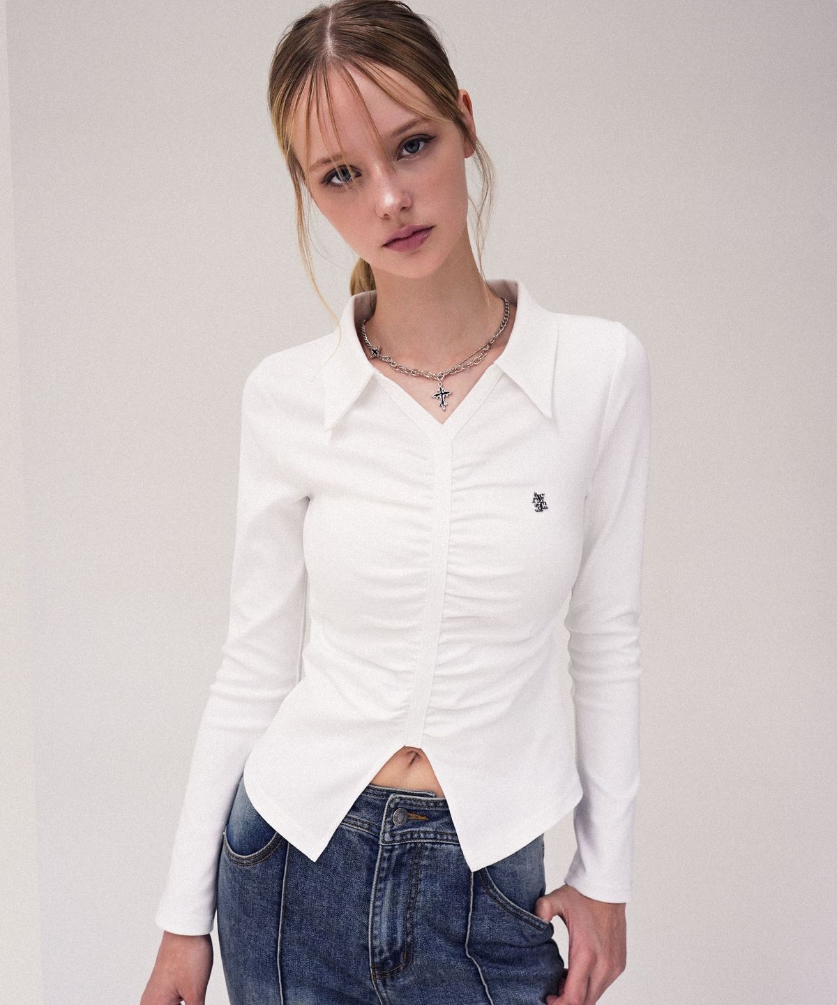 어반드레스(AVANDRESS) V Shirring Collar Long Sleeve_3Colors
