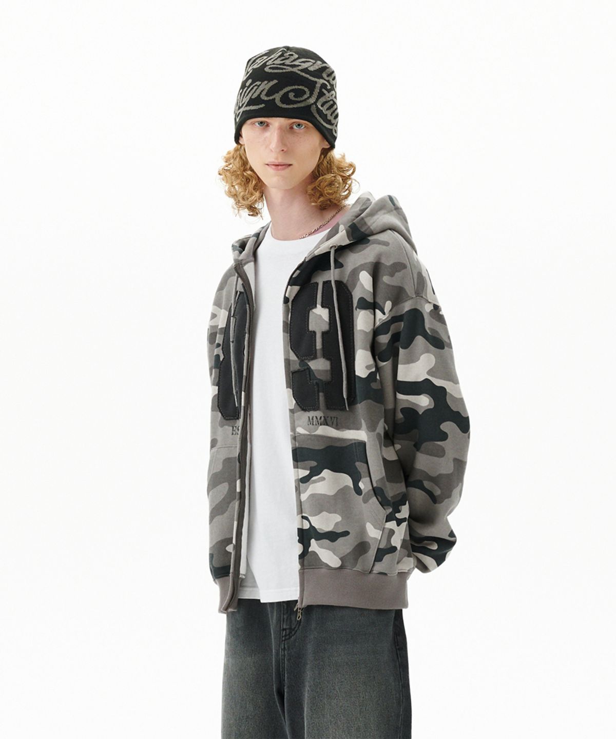 마하그리드(MAHAGRID) CAMO APPLIQUE ZIP UP HOODIE GREY(MG2FFMM499A)
