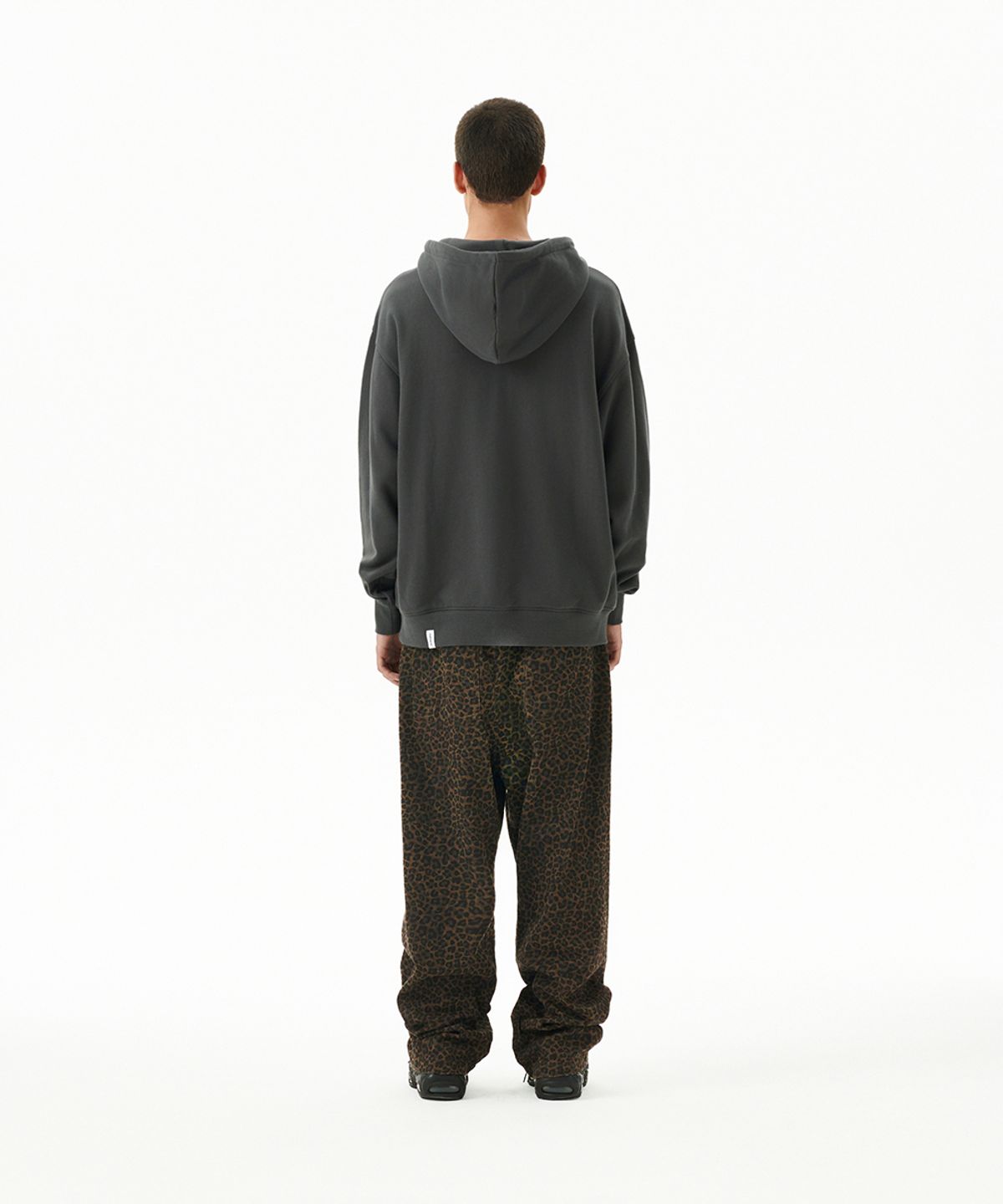 마하그리드(MAHAGRID) CURVED LEOPARD PANT BROWN(MG2FFMPA10A)