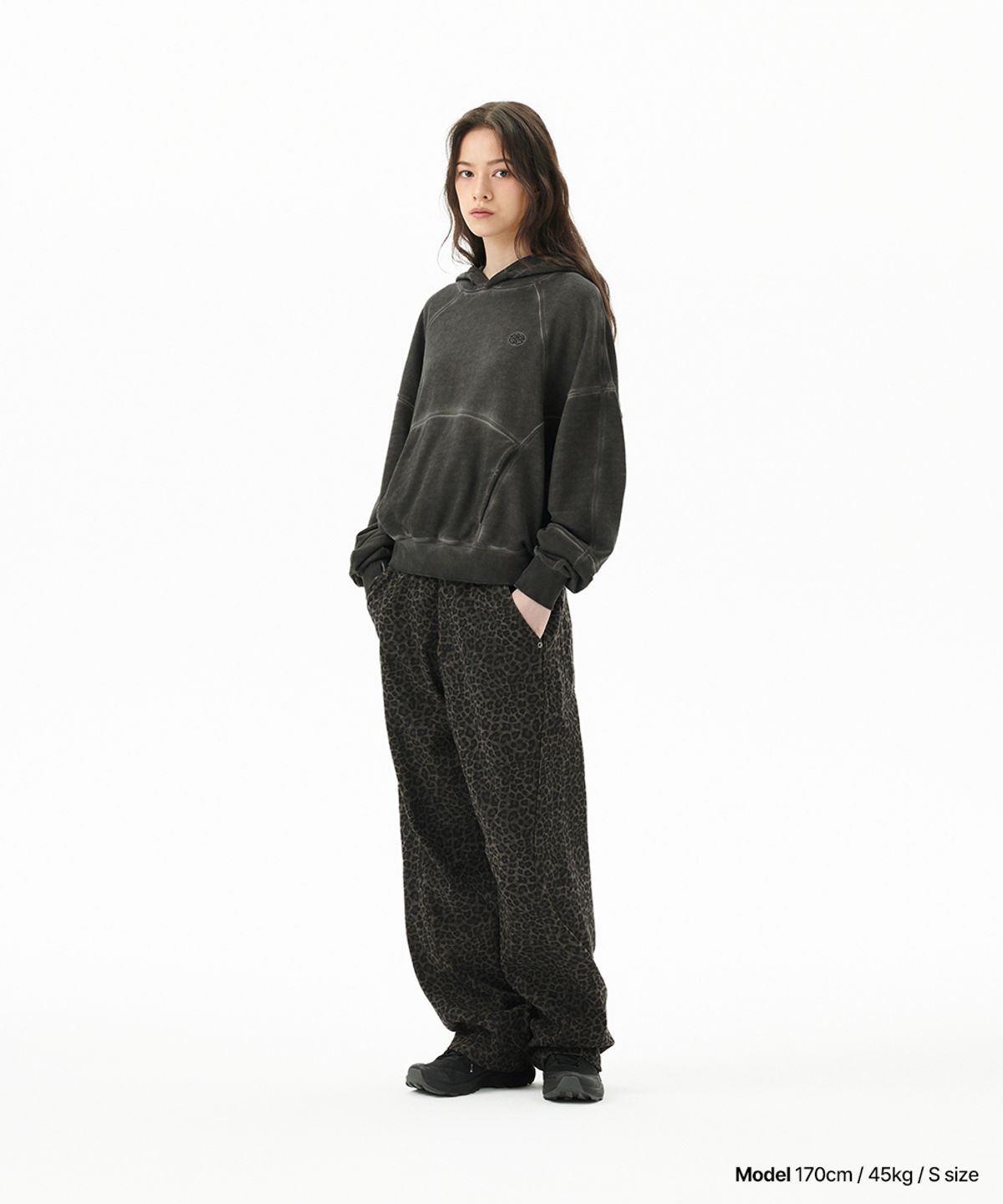 마하그리드(MAHAGRID) CURVED LEOPARD PANT KHAKI(MG2FFMPA10A)