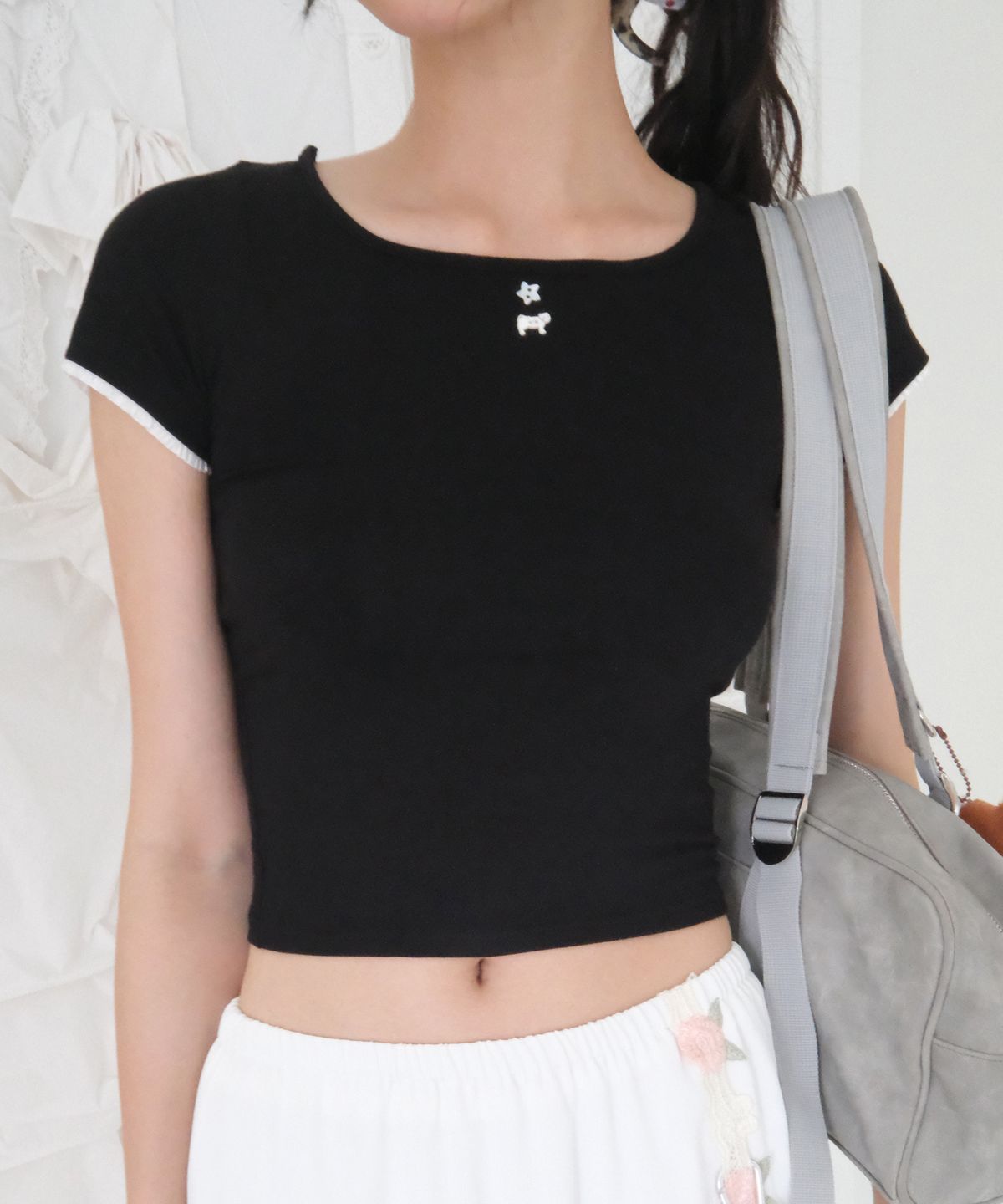 시월107(SIWL107) Kitten Crop Tee (Black)