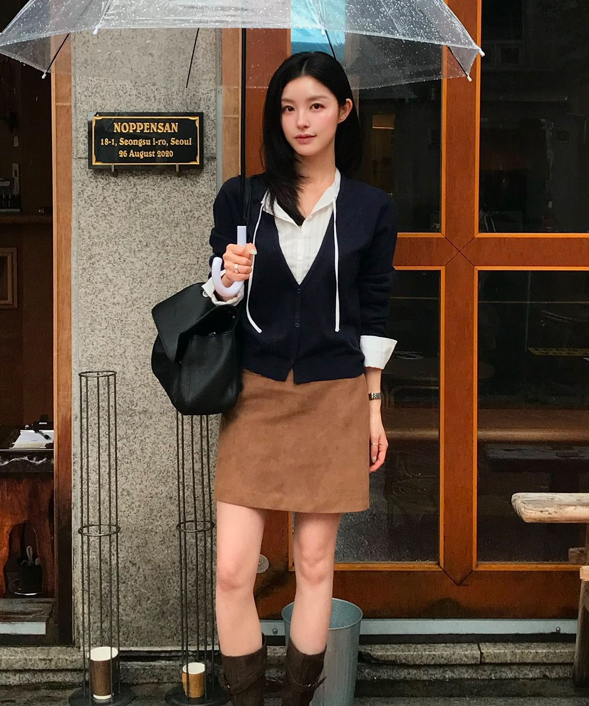 엽페(YUPPE) SUEDE POCKET SKIRT_BROWN