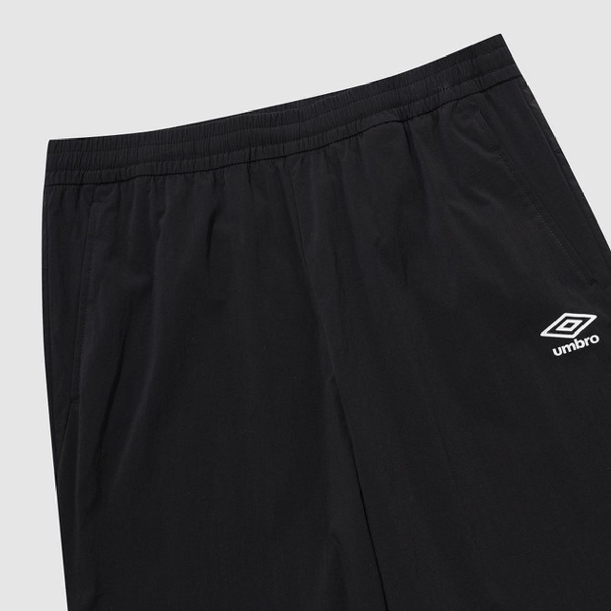 엄브로(UMBRO) 나이트런 베이직 조거 팬츠 블랙(UQ321SPT93)