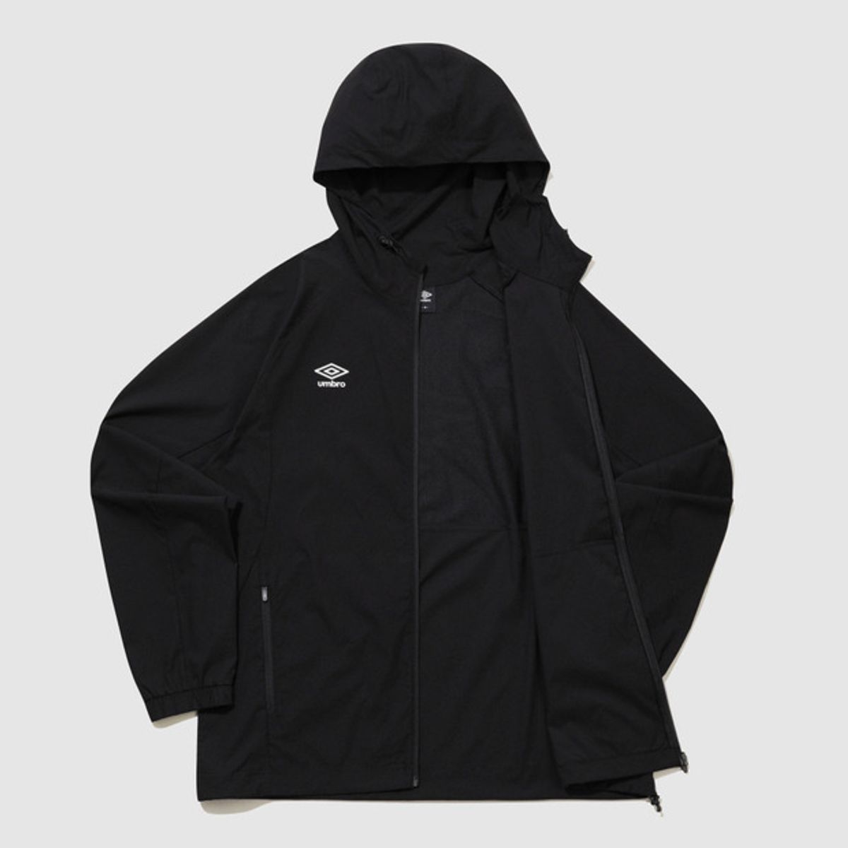 엄브로(UMBRO) 나이트런 베이직 후드형 자켓 블랙(UQ321SJK92)