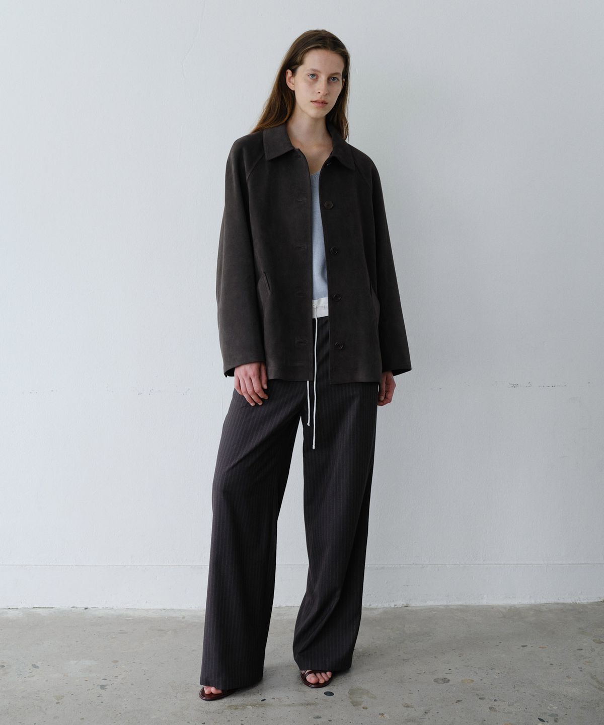 엔오르(EN OR) SUEDE SINGLE HALF COAT - DARK GREY
