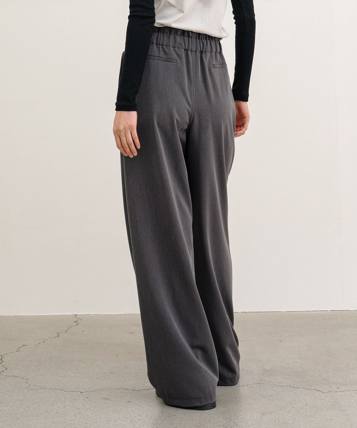 클루니(CLUNY) Pintuck Belted Wide Pants - Gray