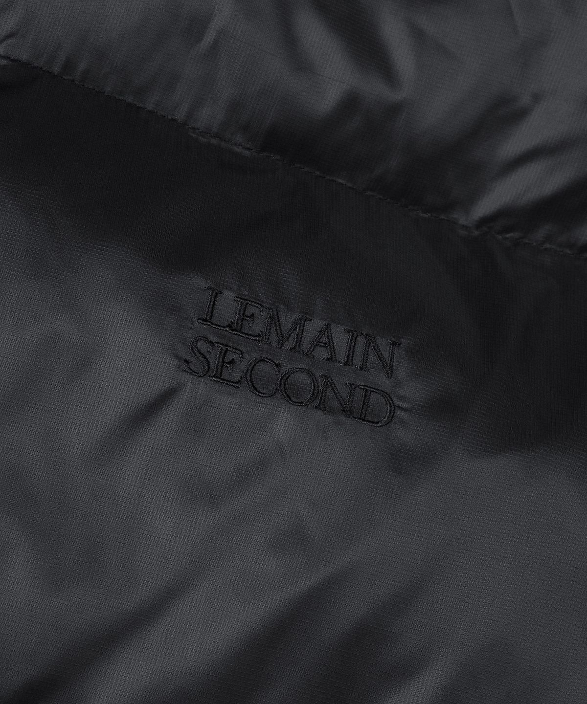 리메인세컨드(LEMAIN SECOND) 2WAY 하이넥 오버핏 후드 패딩 자켓 [블랙]