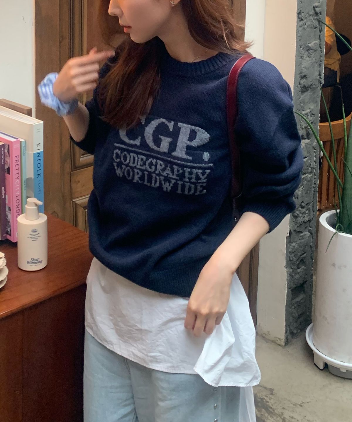 코드그라피(CGP) (우먼) 스퀘어 로고 니트_다크네이비