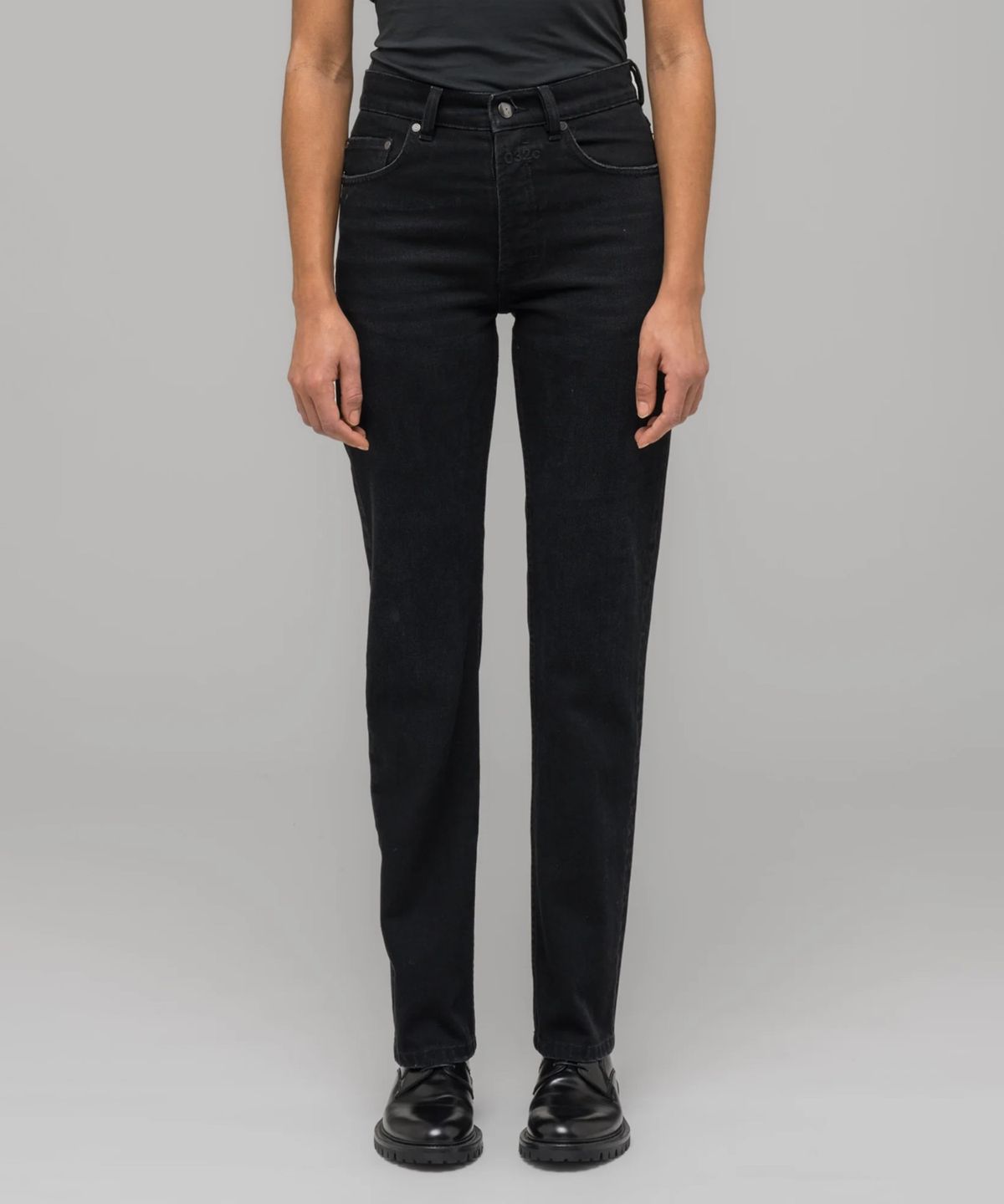 032씨(032C) (U) 25FW 다운 투 어스 스트레이트 레그 진 워시드 블랙 DOWN TO EARTH STRAIGHT LEG JEAN WASHED BLACK