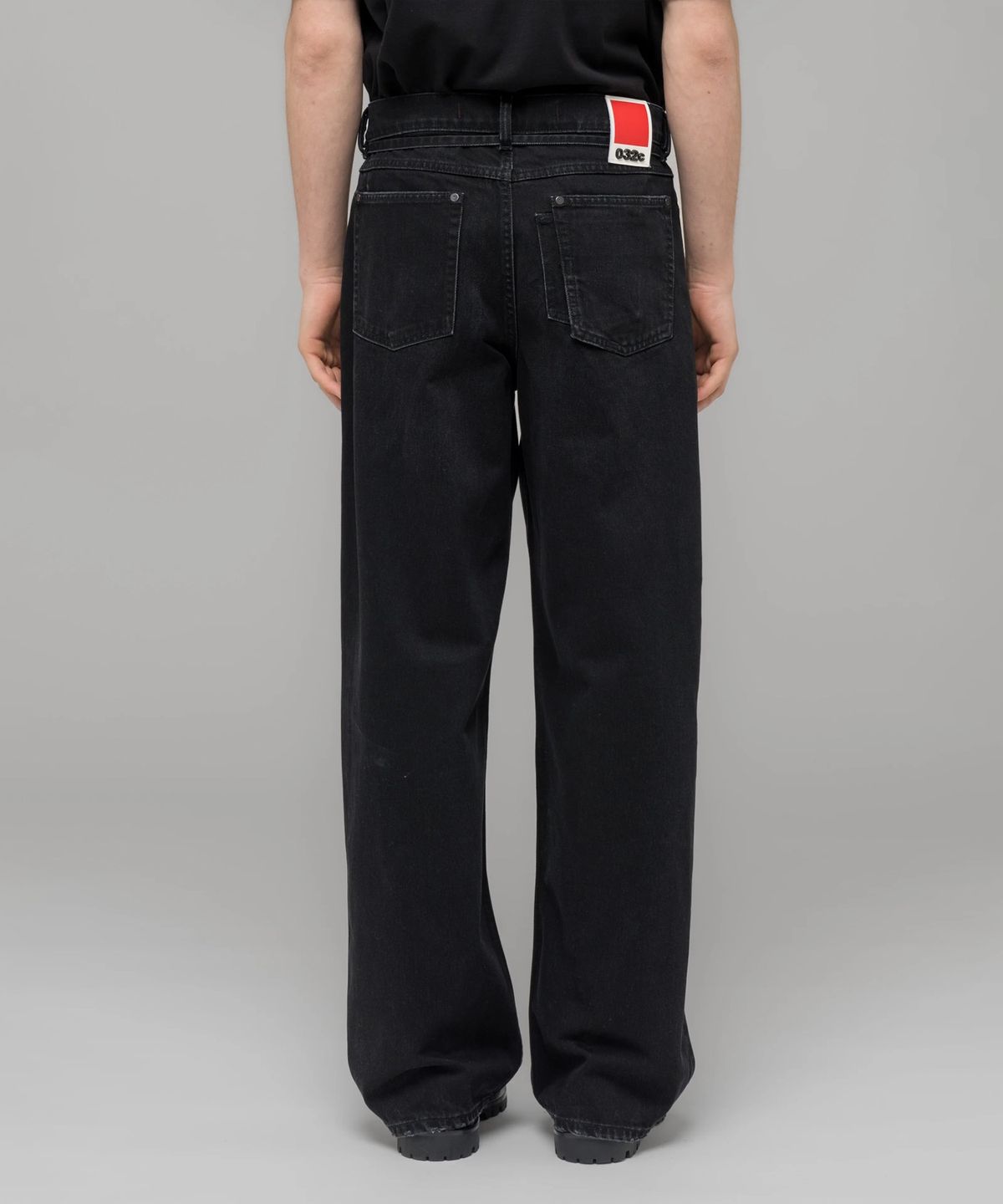 032씨(032C) (U) 25FW 다운 투 어스 와이드 레그 진 워시드 블랙 DOWN TO EARTH WIDE LEG JEAN WASHED BLACK