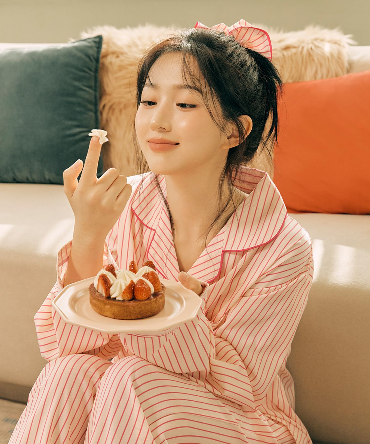 도씨(DOSSY) 실크핏 러브썸 긴팔 커플 잠옷 세트