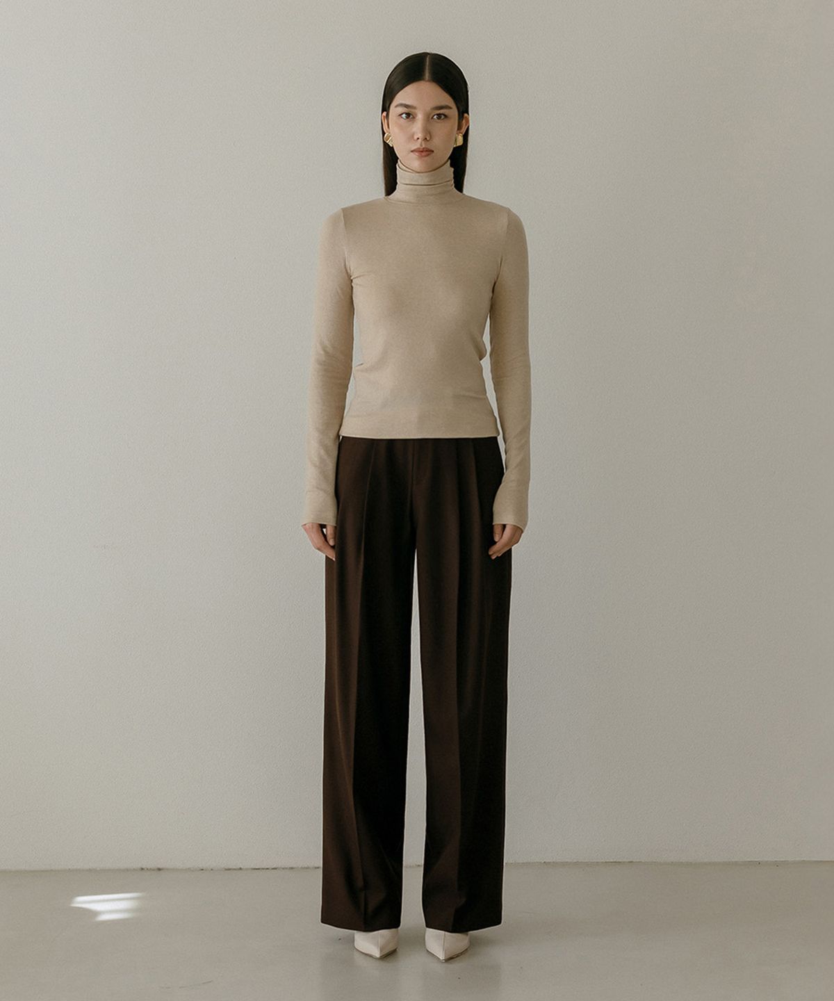 메이버유(MAYVERU) Lenna wool turtleneck t-shirt _ Beige