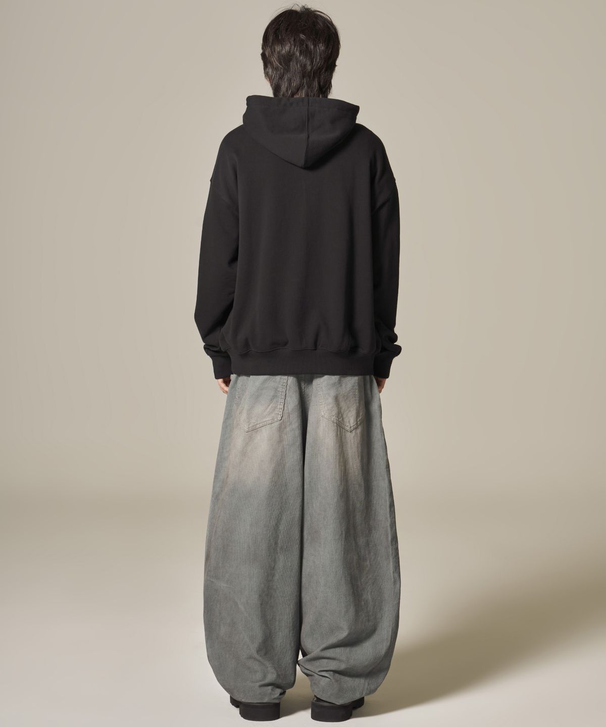 아이돈워너셀(IDWS) System Down Hoodie Black
