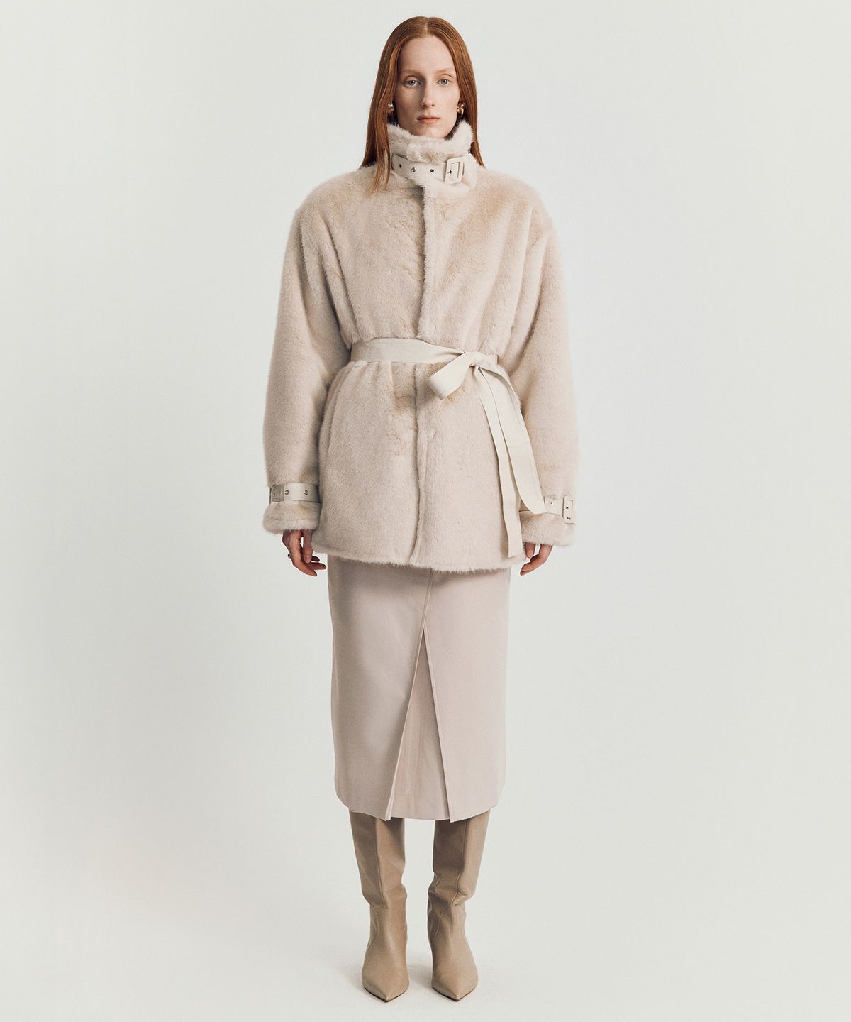 메이버유(MAYVERU) Sicilian reversible fur jacket _ Ivory