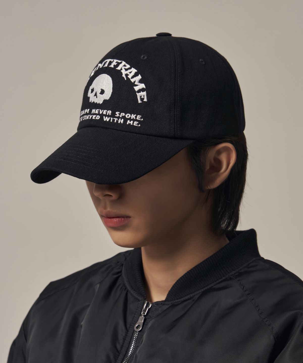 아이돈워너셀(IDWS) Silent Frame Maxi Cap Black