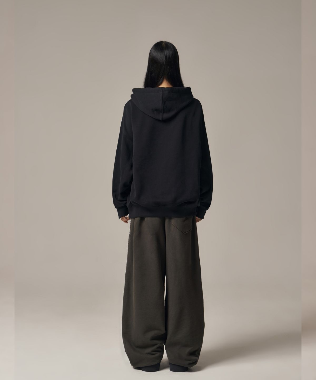 아이돈워너셀(IDWS) Hertz Track Line Pants Charcoal