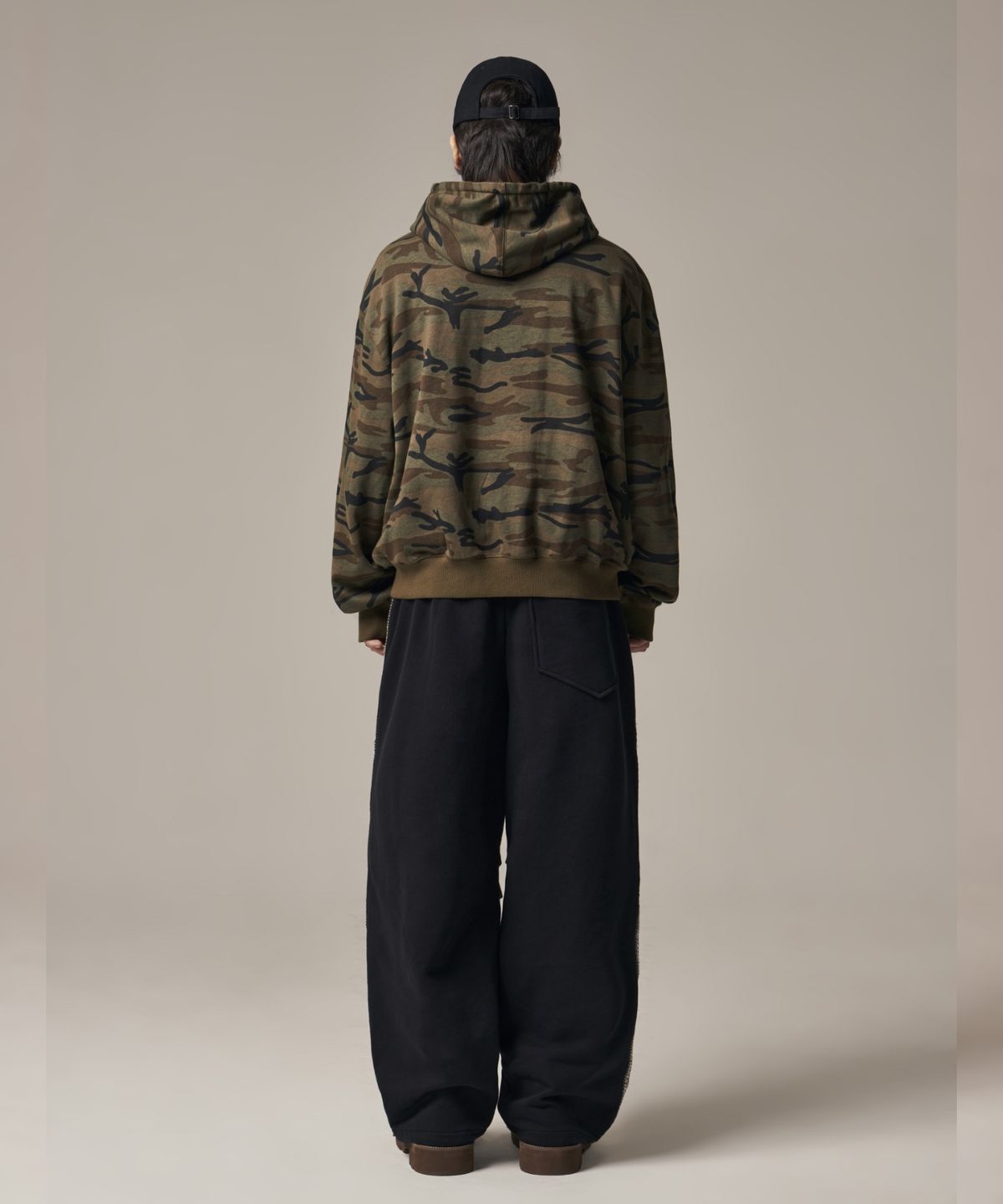 아이돈워너셀(IDWS) Hertz Track Line Pants Black